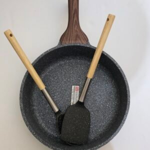 UCC LIFE NONSTICK PAN WITH SPATULA