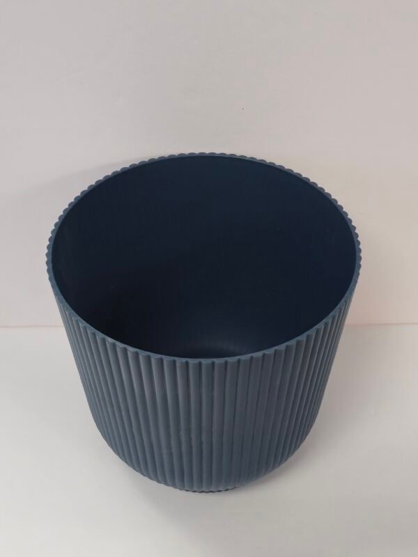 PLASTIC FLUTED PLANTER MATTE FINISH